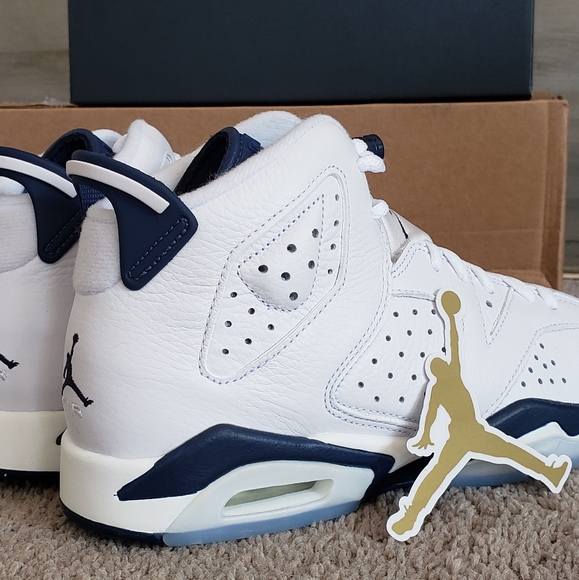 Jordan 6 Midnight Navy size 7M/8.5W - Picture 2 of 6